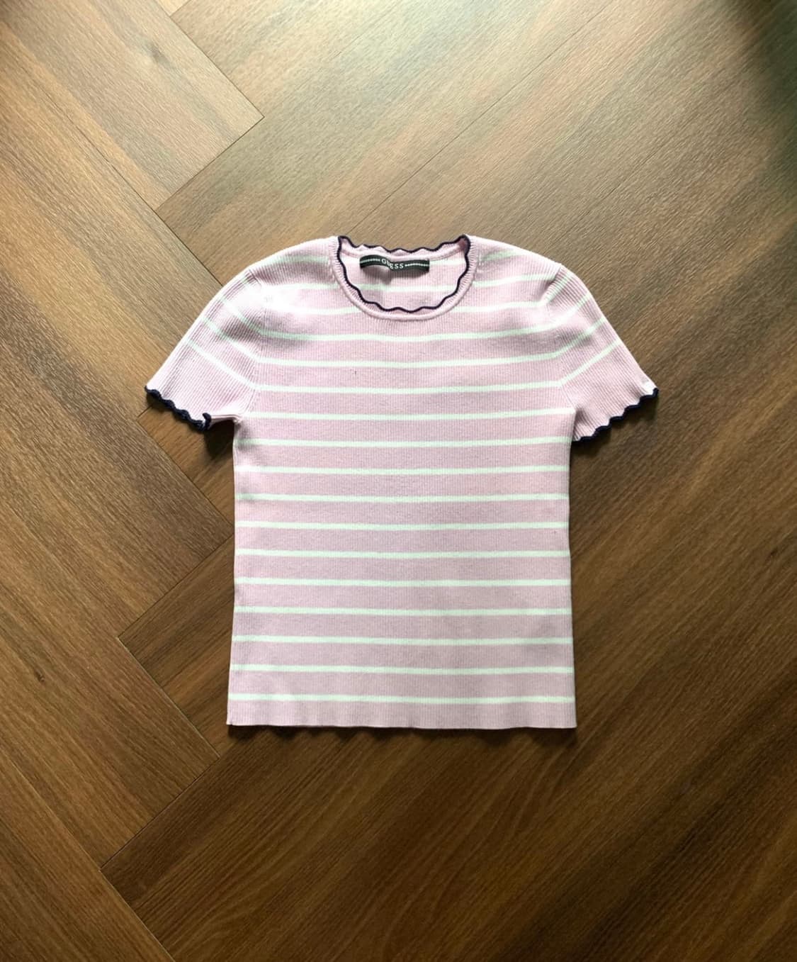 청순 딸기우유 🍓게스 핑크 단가라 골지 반팔 니트티 상품이미지1