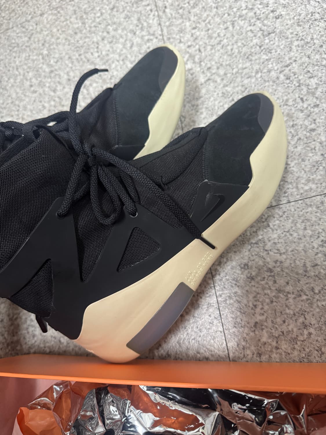 나이키 에어 피어오브갓 280사이즈 팝니다 상품이미지2