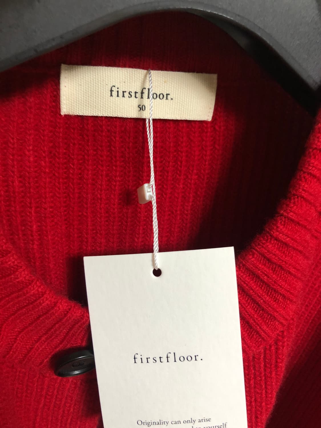 [새상품] 퍼스트 플로어 라운드넥 가디건 비비드 레드 50 사이즈 상품이미지3