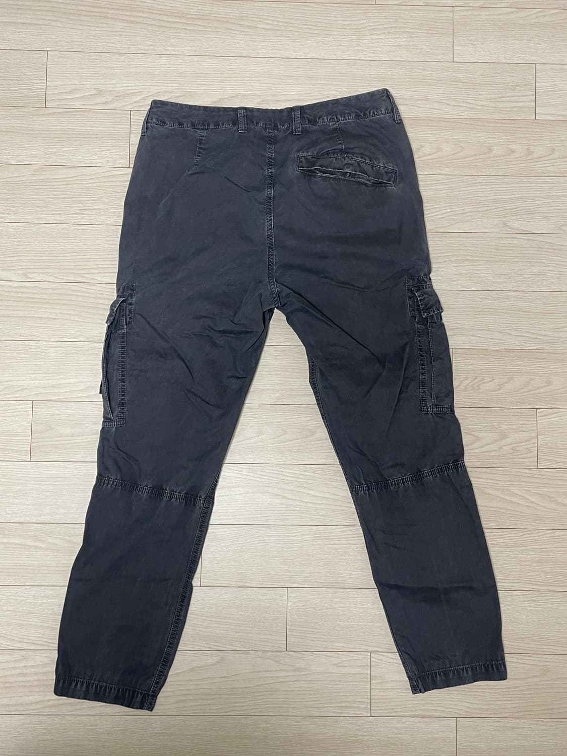 [ 31 ] 22fw 스톤아일랜드 와펜패치 카고팬츠 네이비 블루 상품이미지2