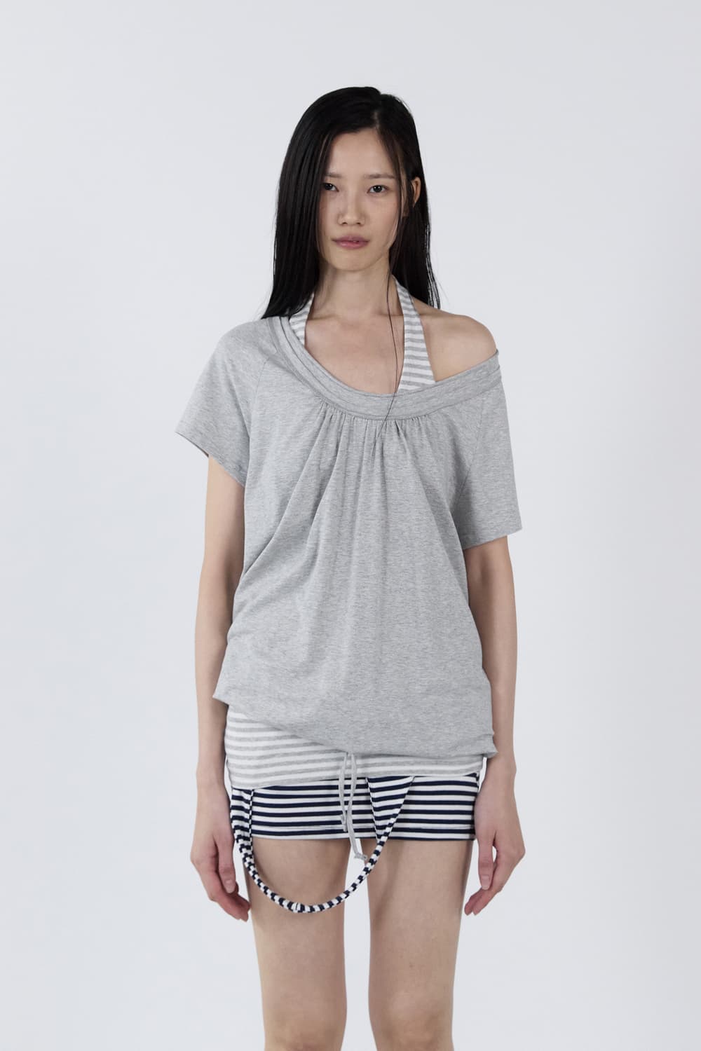 세릭 cerric round drawstring hem top gray 상품이미지1