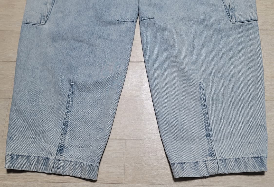 24S/S 솔리드옴므 벌룬 데님 카고팬츠 연청 48 상품이미지8