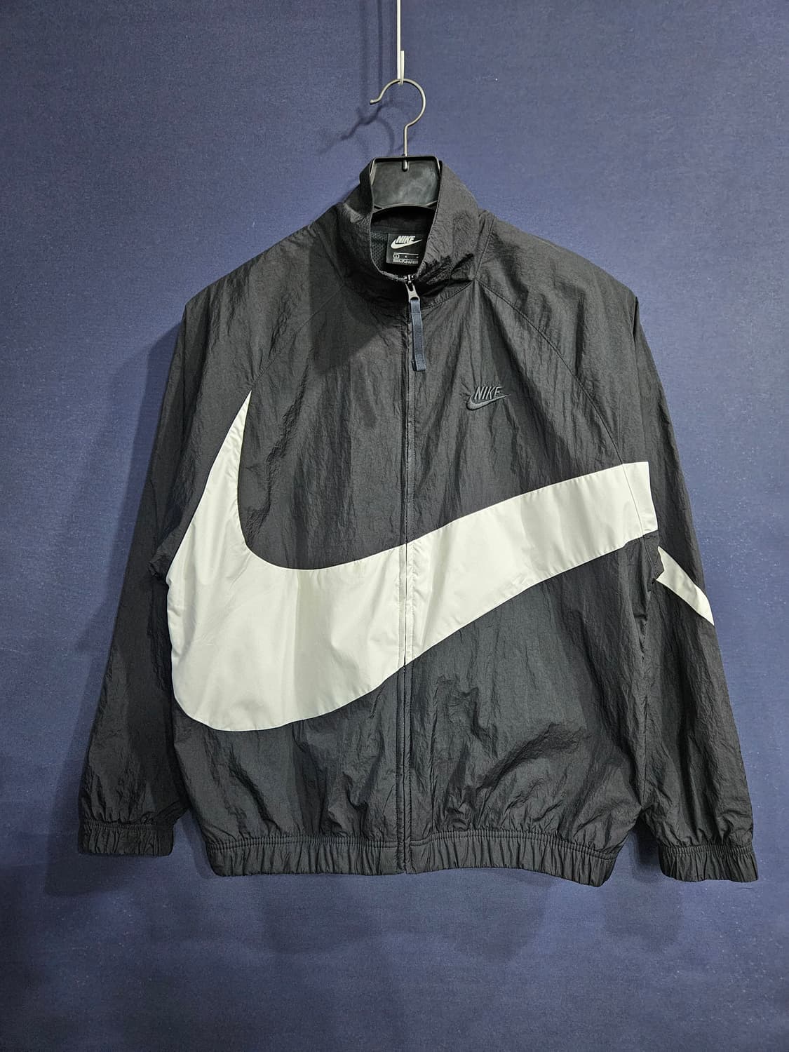 나이키 자수로고 빅스우시 블랙 남성 100 바람막이 집업자켓  상품이미지1