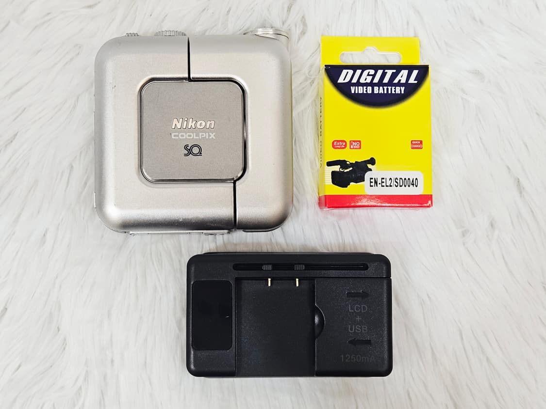 [B급] 니콘 Coolpix SQ 회전형 빈티지 디카, 디지털카메라 판매 상품이미지8