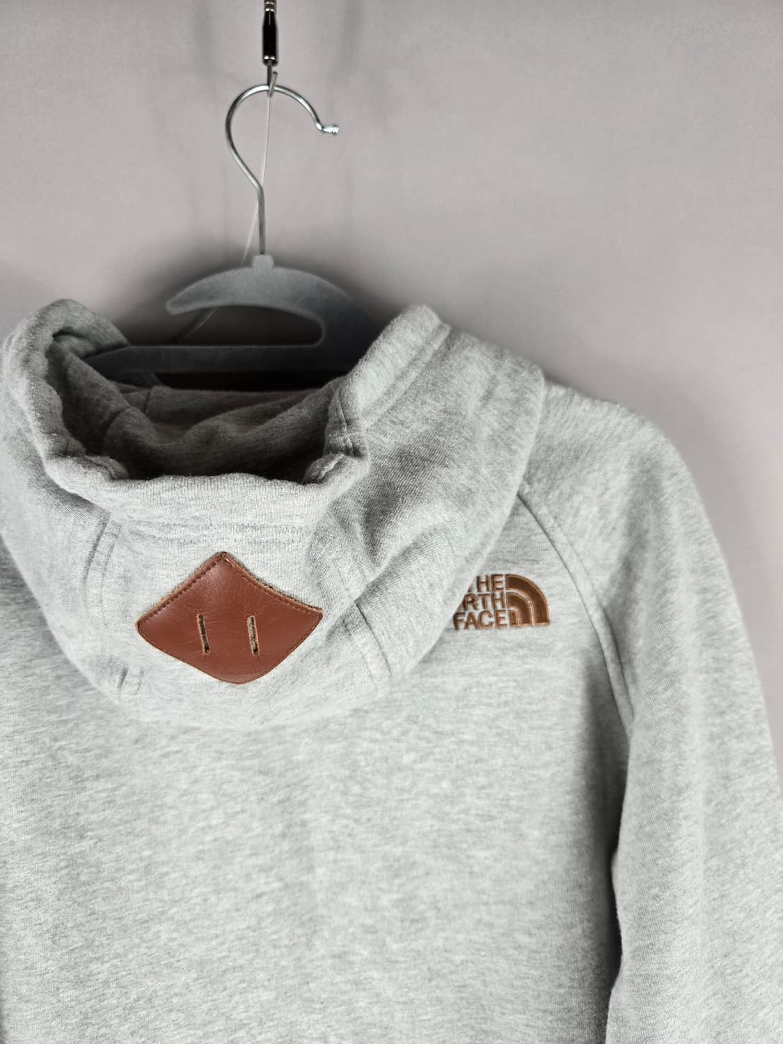 [무료배송]노스페이스 90 여성 기모 후드티 후드 티셔츠 회색 상품이미지8