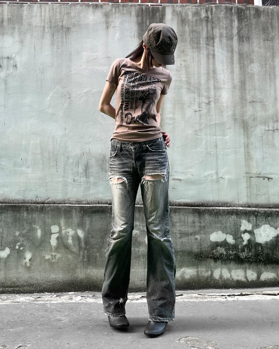 Y2K Grunge Curved Distressed Denim Pants 상품이미지1
