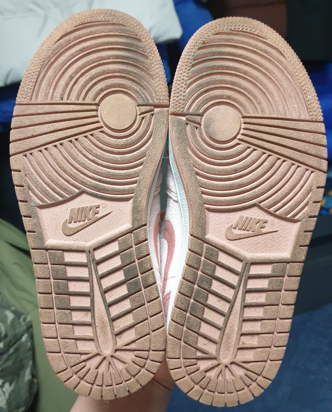 나이키 에어조던1 로우 SE 핑크벨벳 (235) DQ8396-600 상품이미지5