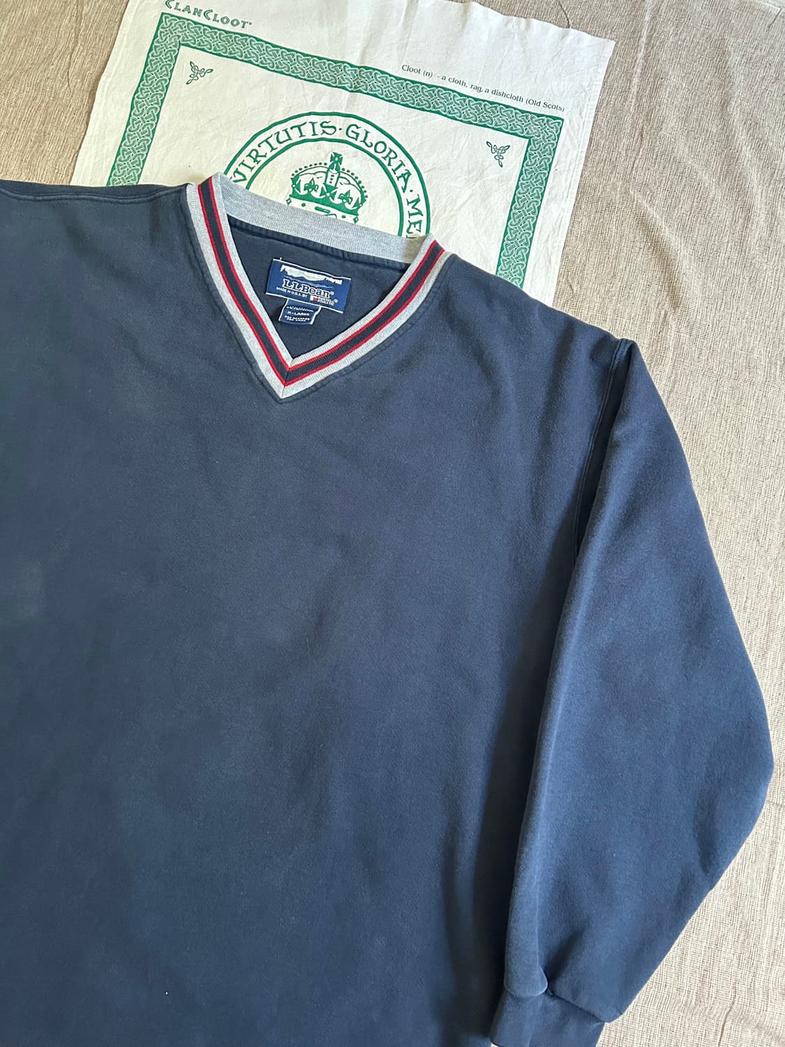 90s 엘엘빈 x 러셀 브이넥 스웻셔츠 Made in USA 상품이미지4