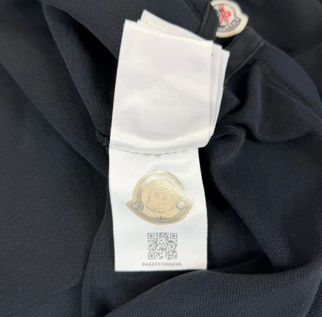 몽클레어 와펜 패치 카라티셔츠 상품이미지5