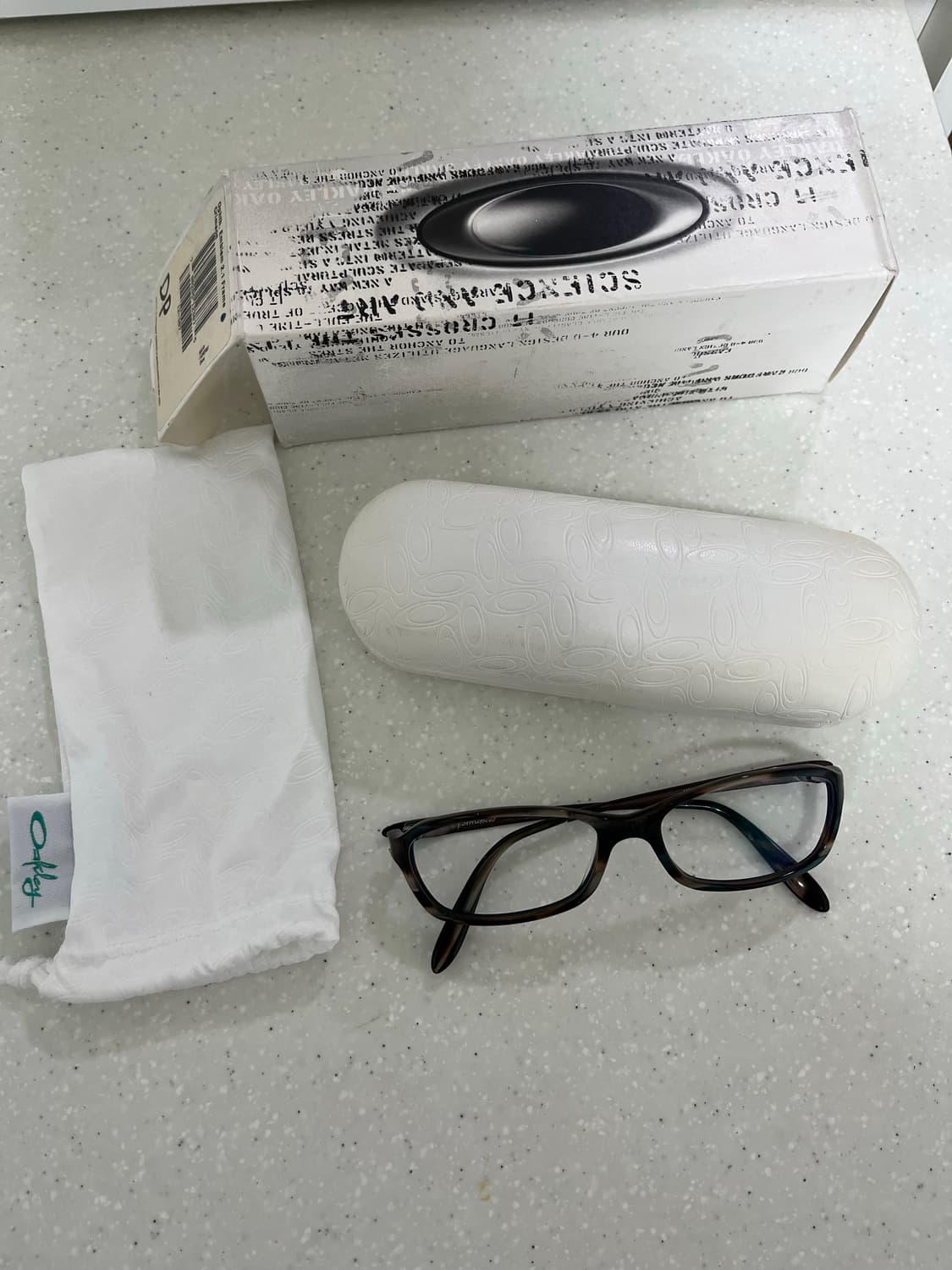 오클리 안경 상품이미지1