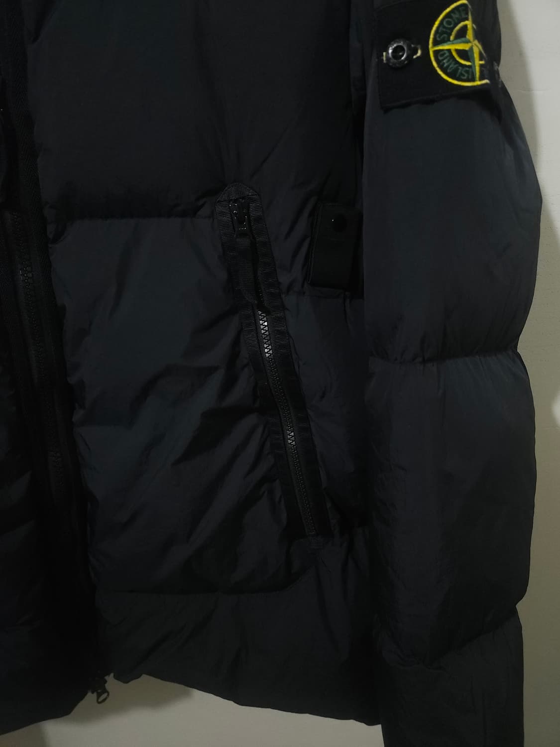 [새상품급] 스톤아일랜드 크링클랩스 패딩 XL Size 상품이미지5