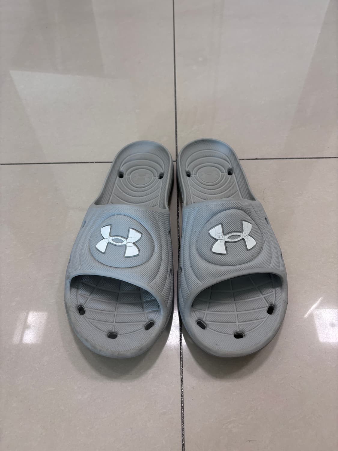 270 언더아머 슬리퍼 그레이 상품이미지2
