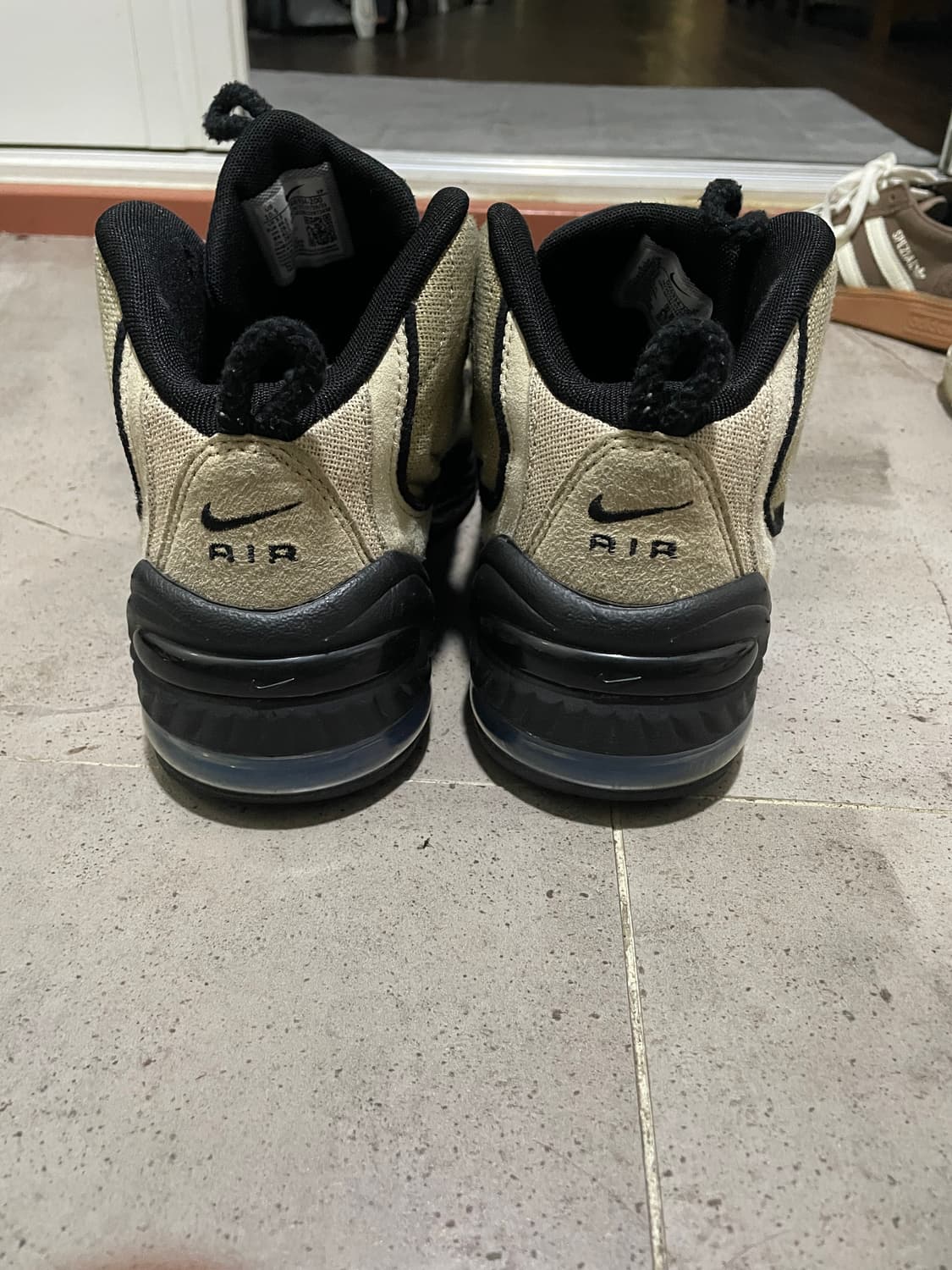 나이키 x 스투시 에어 페니 2 라탄 앤 라임스톤 상품이미지4