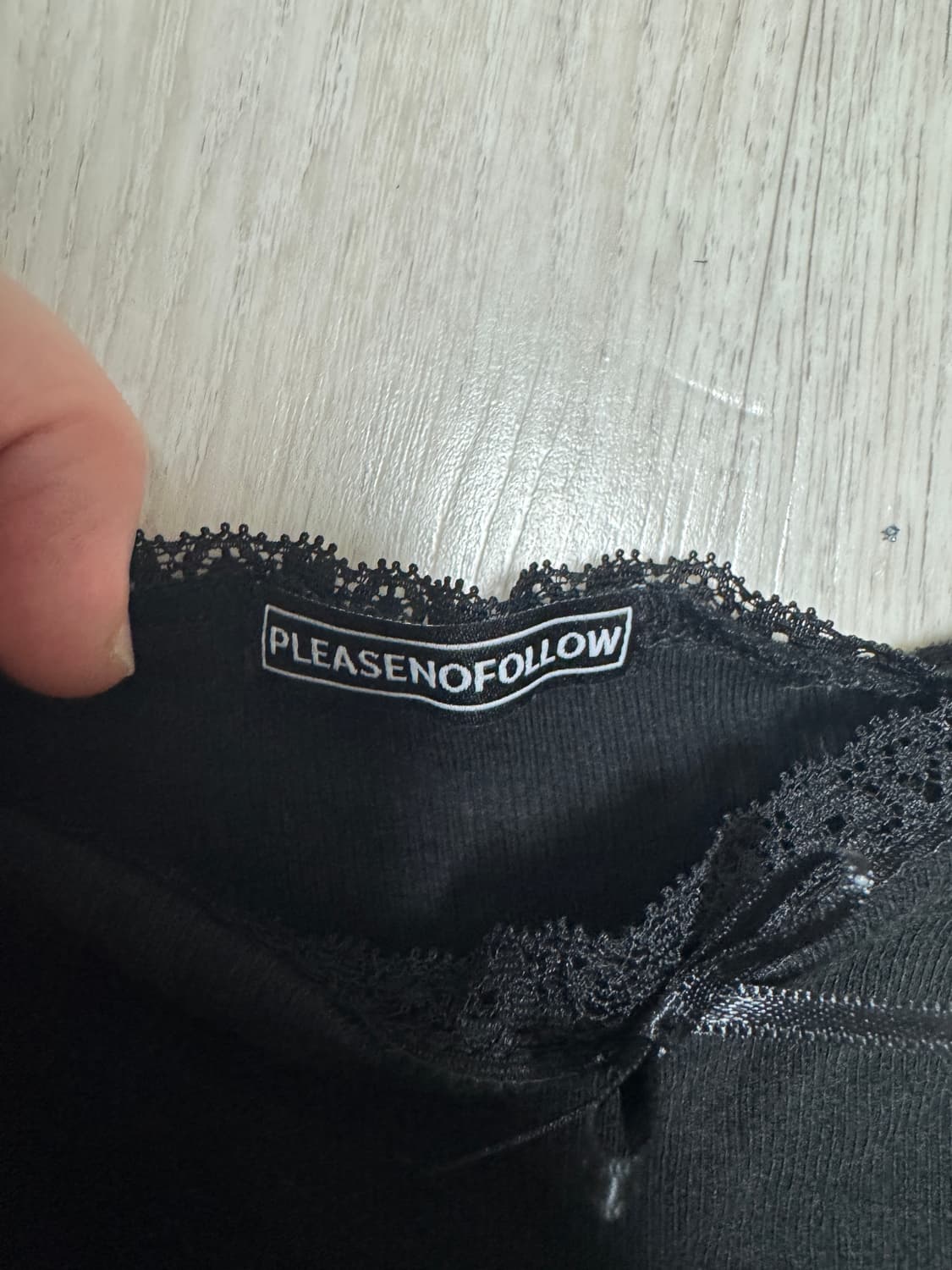 플리즈노팔로우 린다탑 블랙 상품이미지2