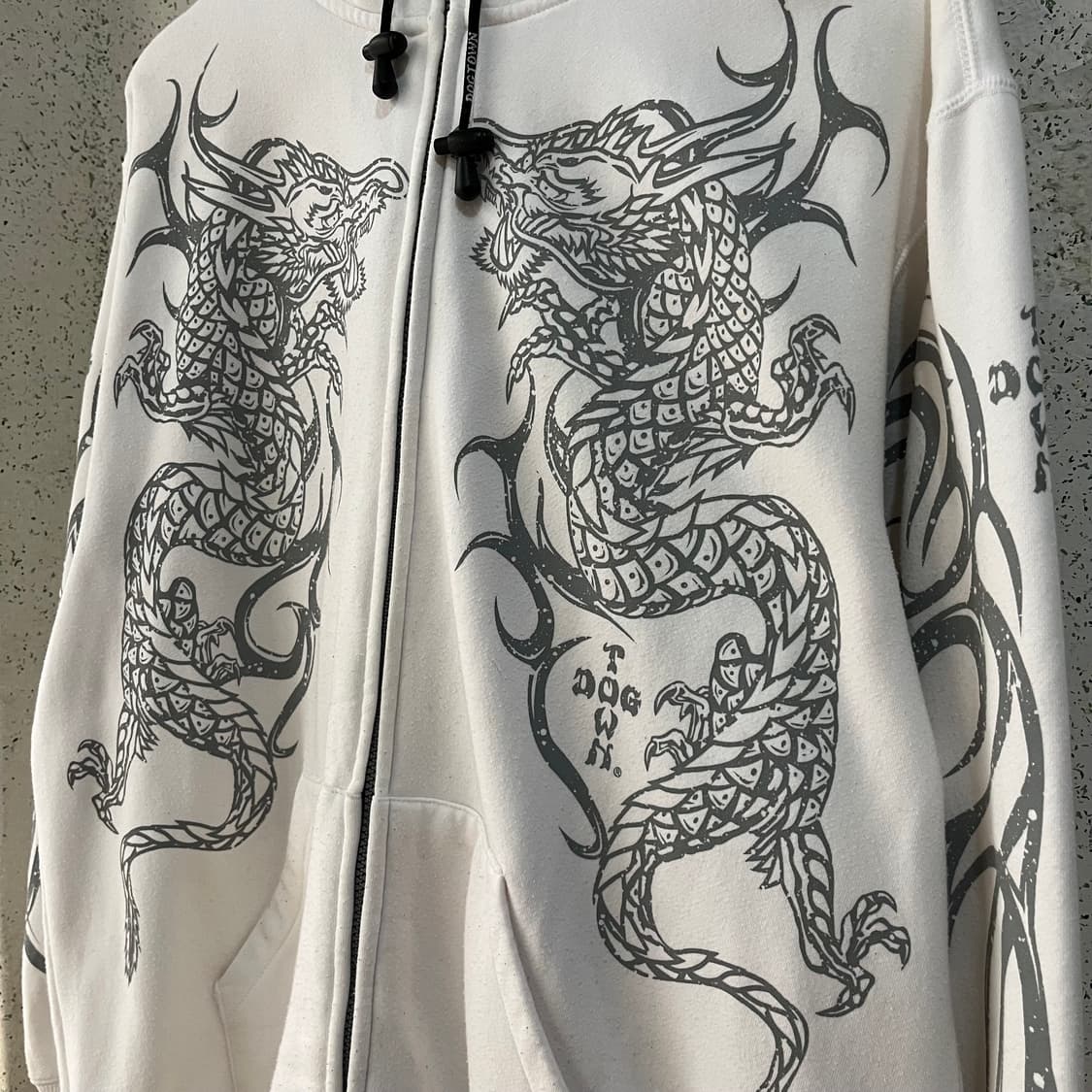 DOG TOWN 블랙드래곤 후드집업 상품이미지4