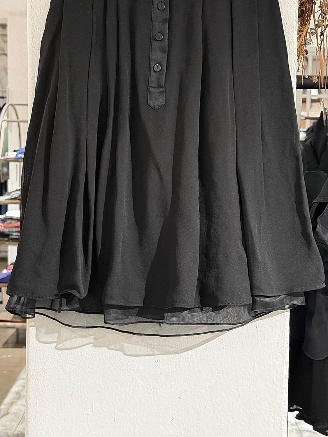 다이앤 본 퍼스텐버그 블랙 쉬폰 미디 스커트 상품이미지4