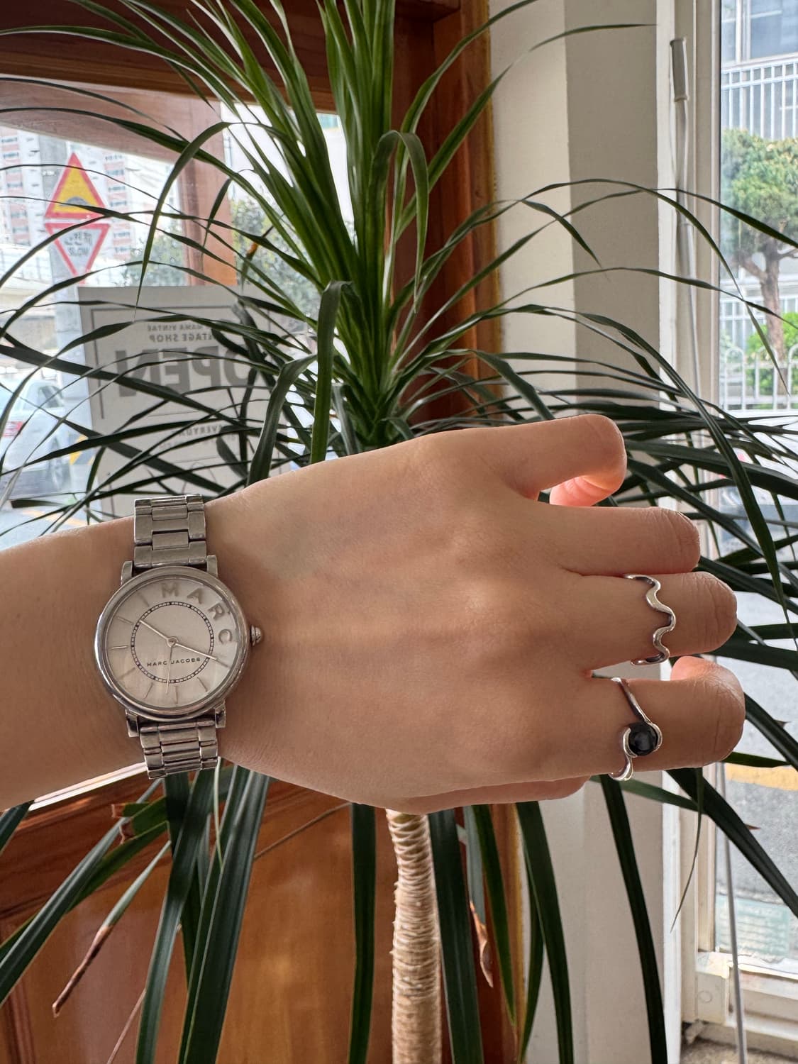 마크 제이콥스(Marc Jacobs) 실버 메탈 시계 상품이미지3