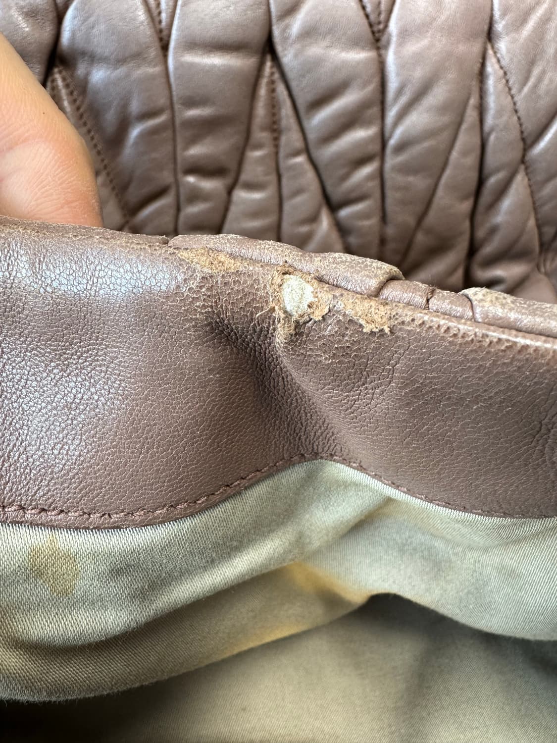 미우미우 마테라쎄 핸드백(정품) 상품이미지7