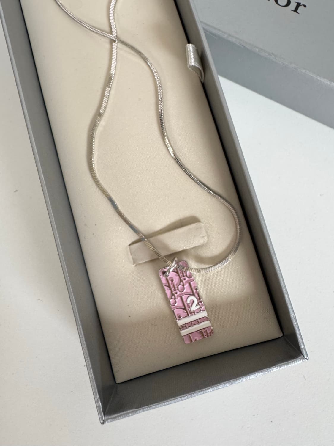 Dior 디올 빈티지 트로터 핑크 넘버 2 플레이트 목걸이 상품이미지7
