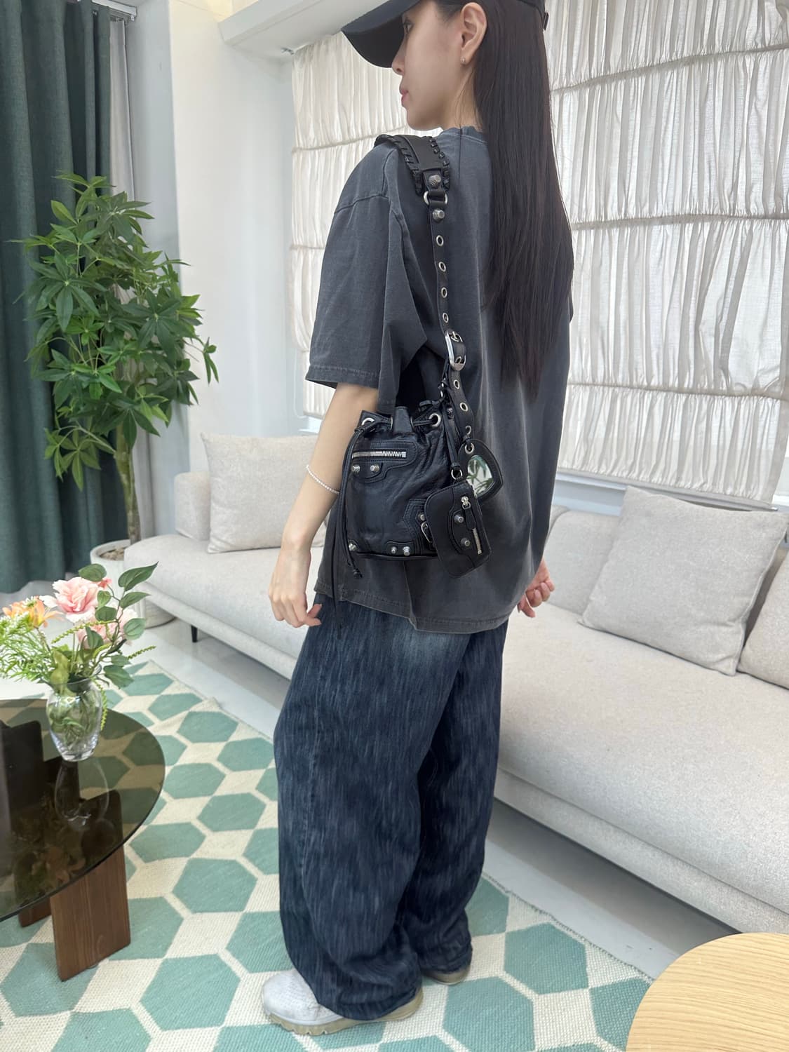 [A+ 정품] 발렌시아가 르카골 버킷백 xs 블랙 상품이미지9