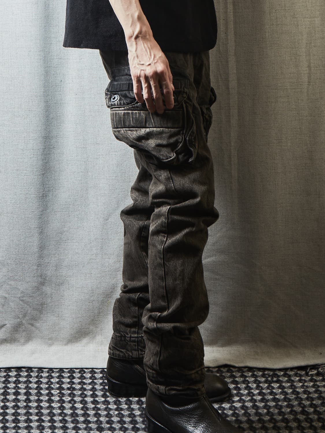 Julius S/S 2025 가스마스크 팬츠 상품이미지9