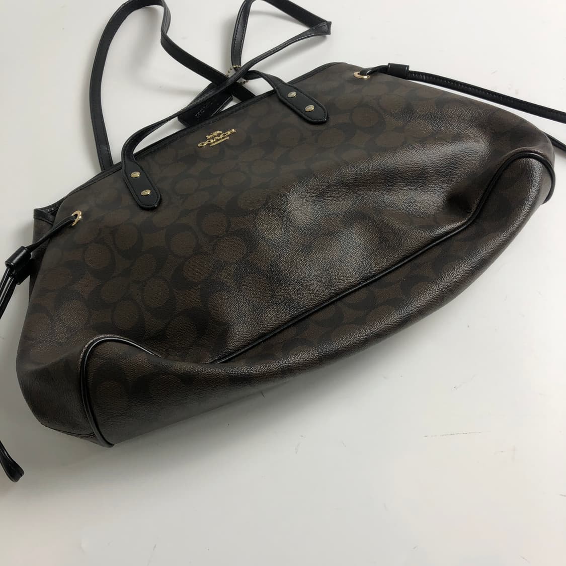 코치 시그니처 숄더백 상품이미지5