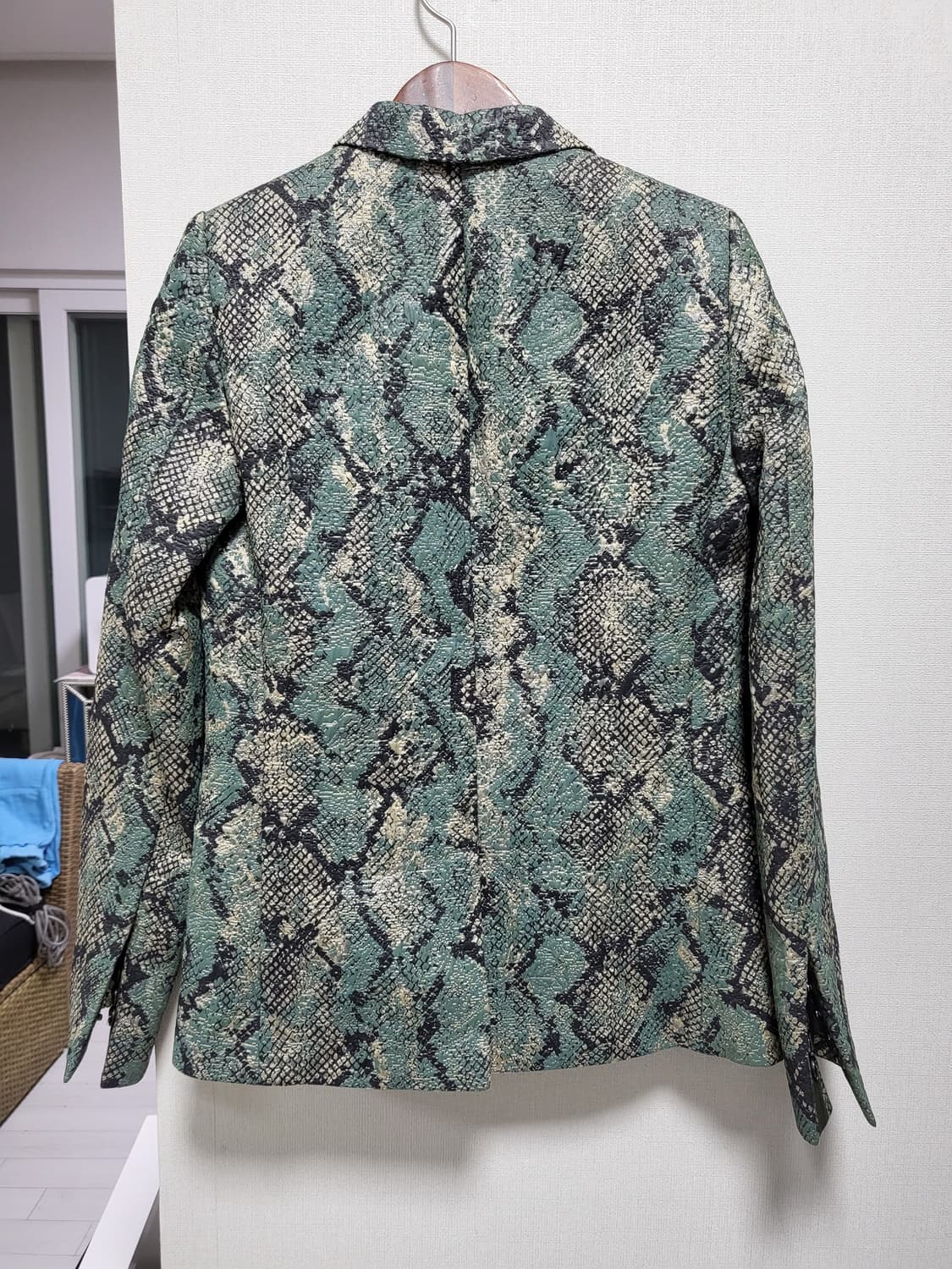 (정품거의새옷)쟈딕앤볼테르 파이톤 패턴 자켓 S 상품이미지2