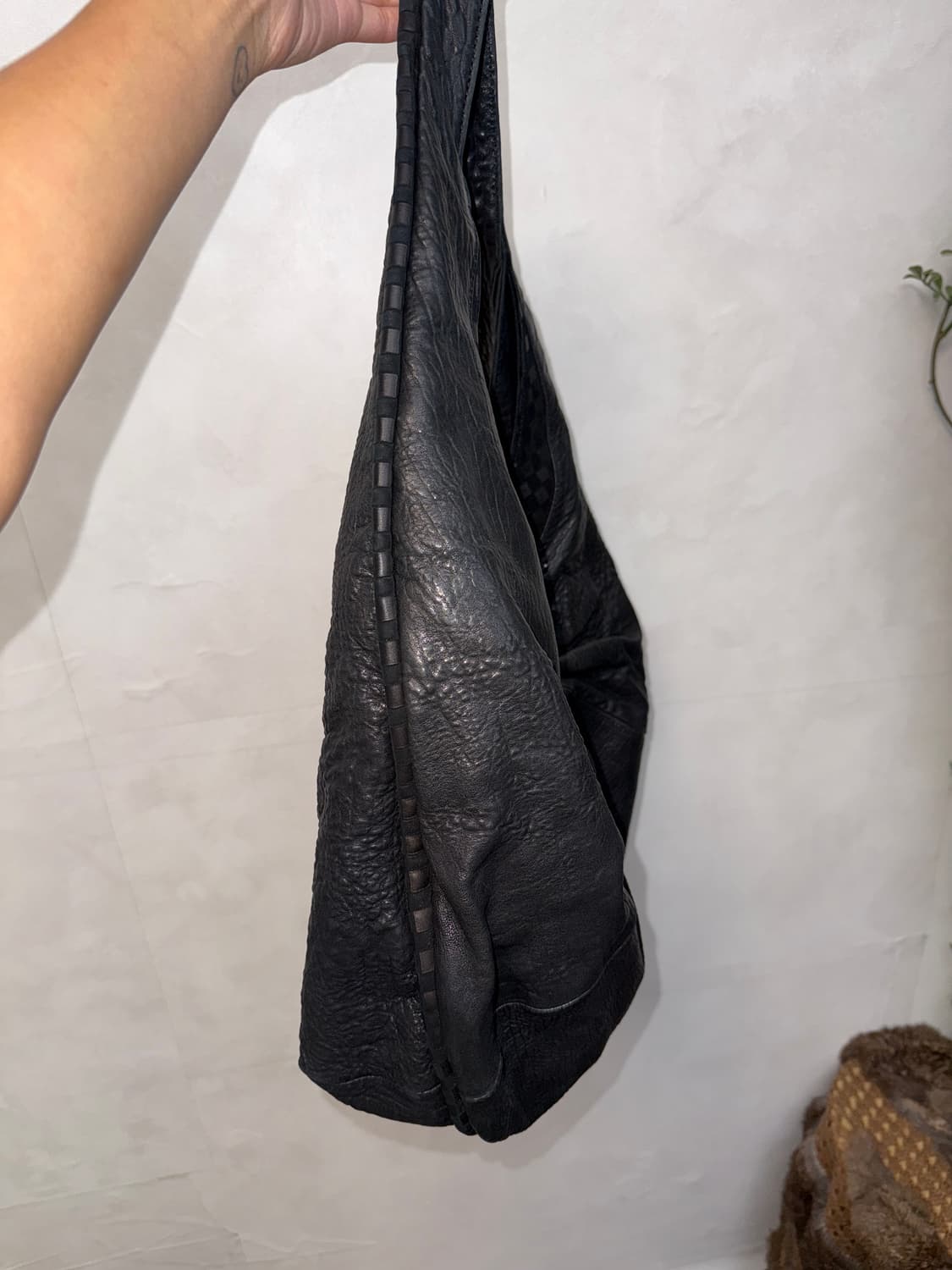Black checkerboard shirring hobo bag 상품이미지4