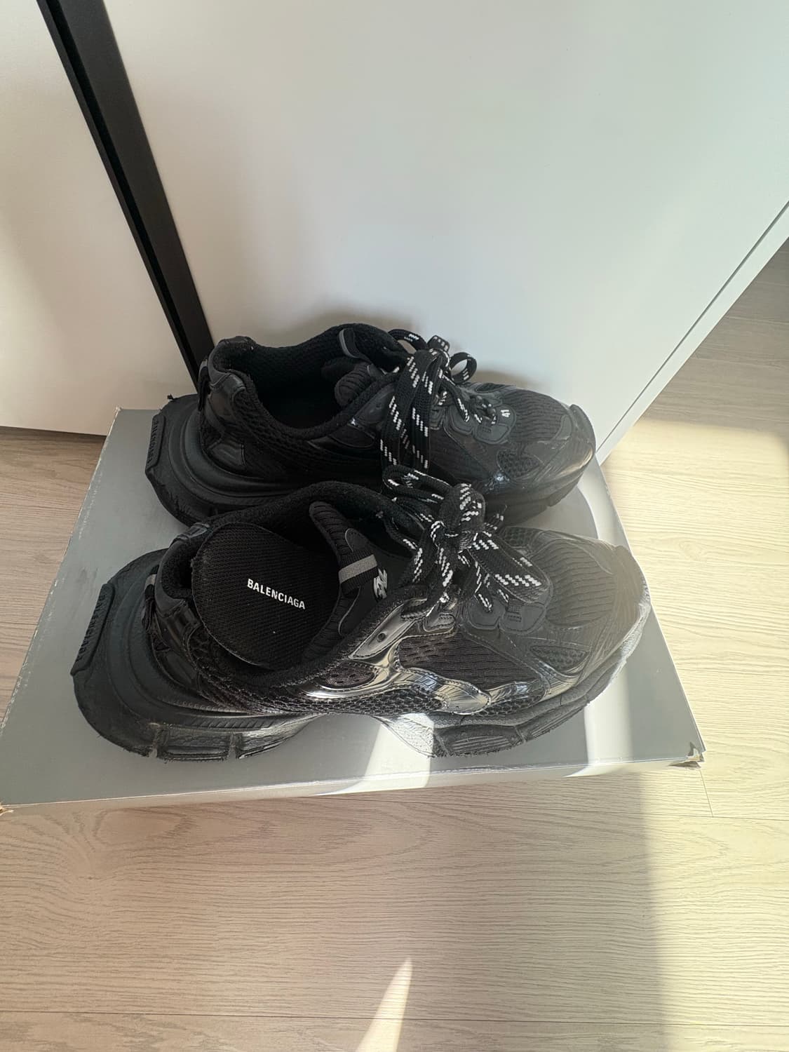 발렌시아가 3xl 올블랙 41 상품이미지4