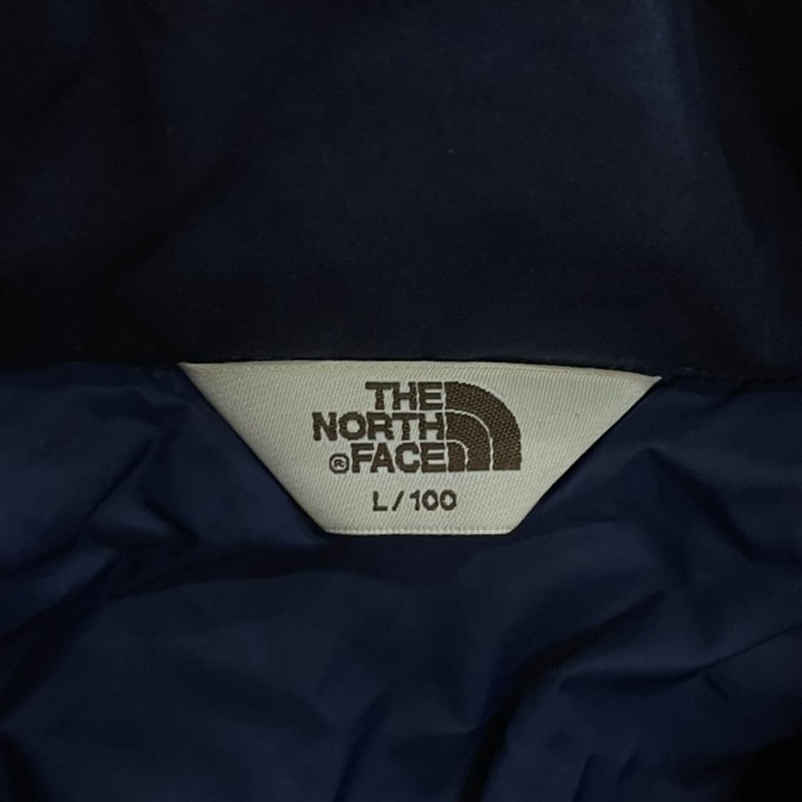 100 노스페이스 브이모션 방풍 패딩 상품이미지3