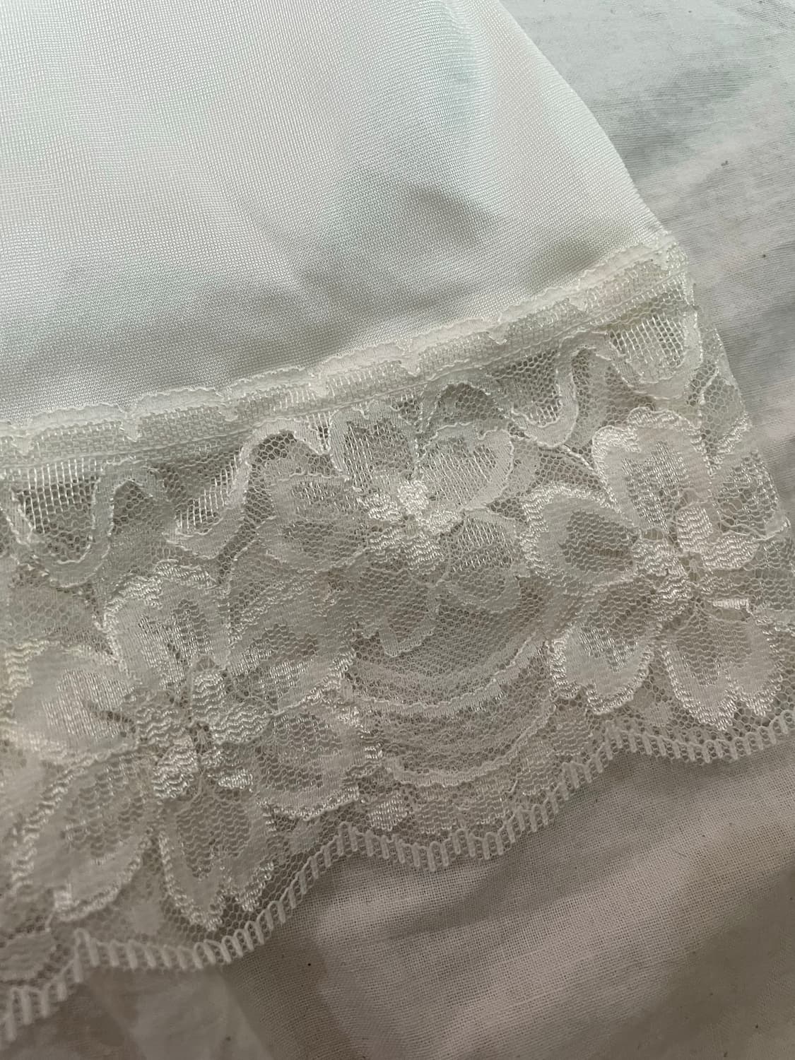 화이트 레이스 새틴 슬립 원피스 상품이미지2