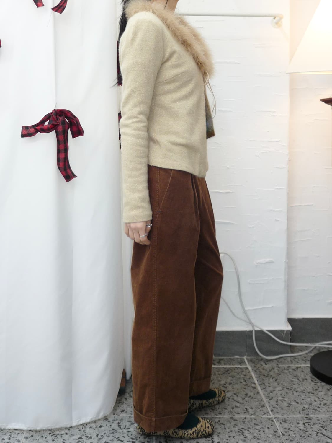 Fur ivory sparkle cardigan 상품이미지3