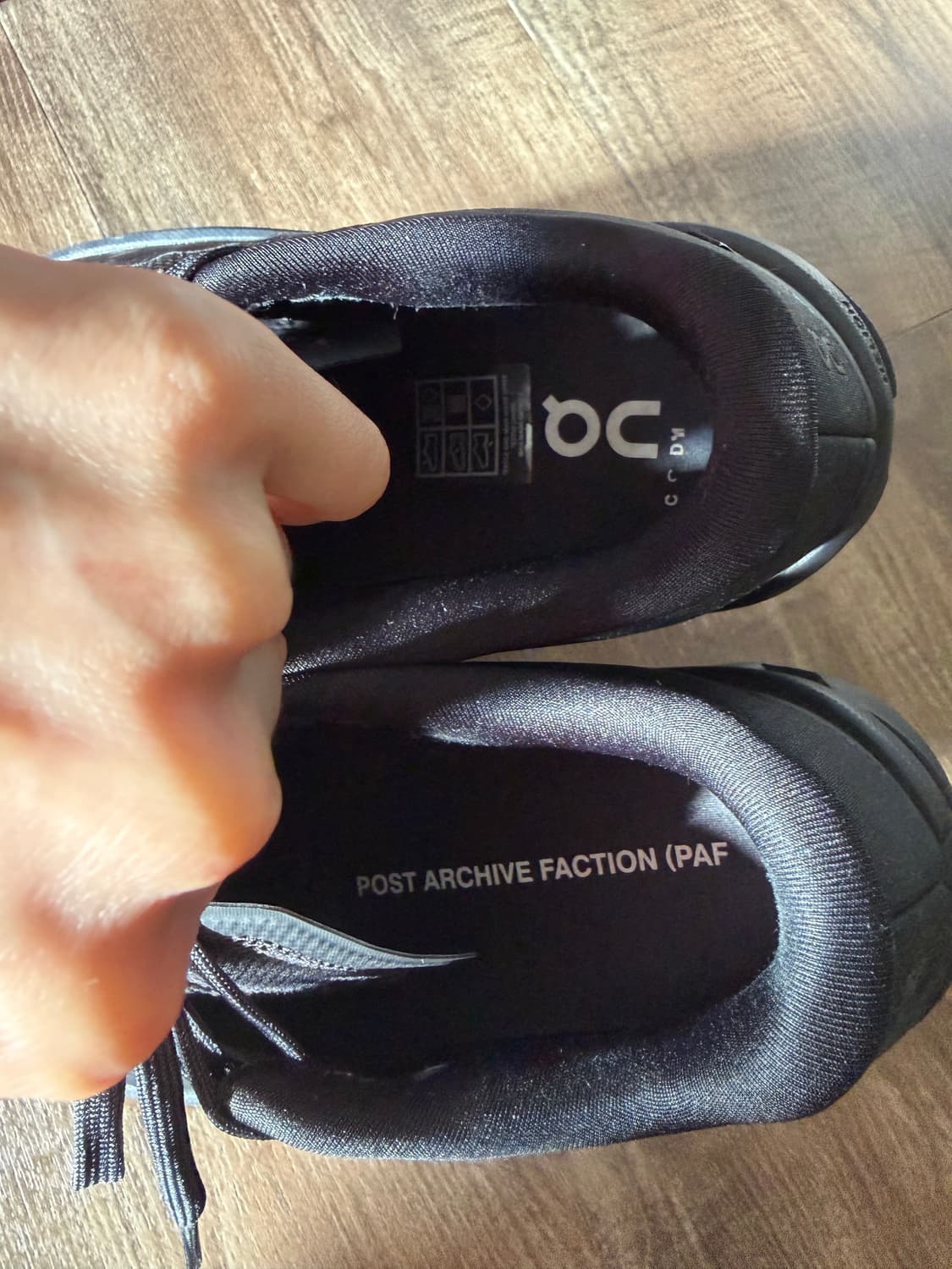 (W) 온 러닝 x 포스트 아카이브 팩션 (파프) 클라우드몬스터 2 블랙 상품이미지9