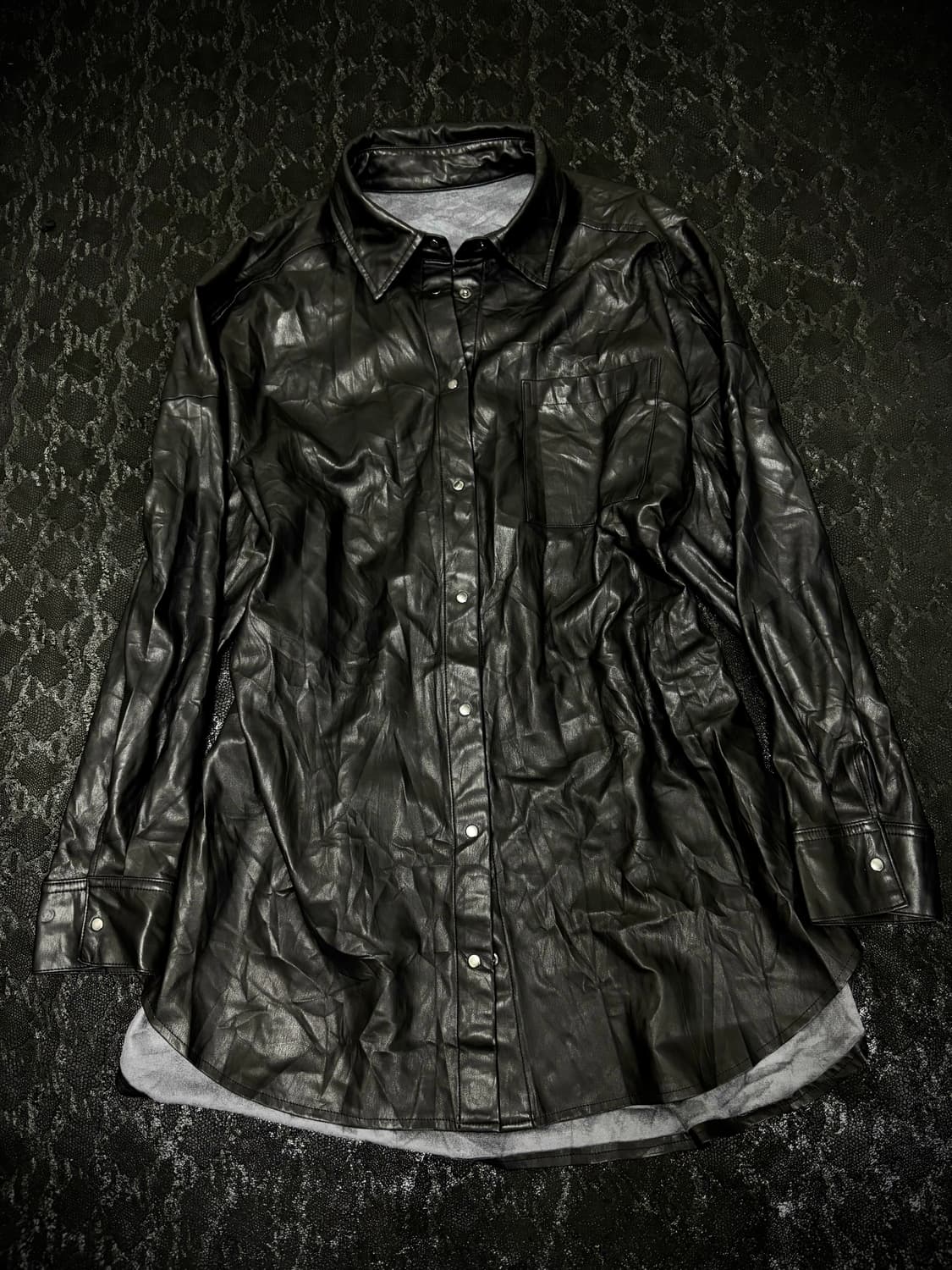 “Vintage” V-Kei Mood Fake Leather Shirts 상품이미지3