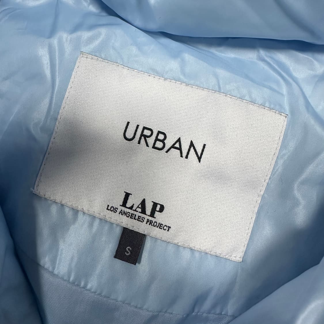 (바배) LAP 랩 하늘색 패딩 상품이미지3