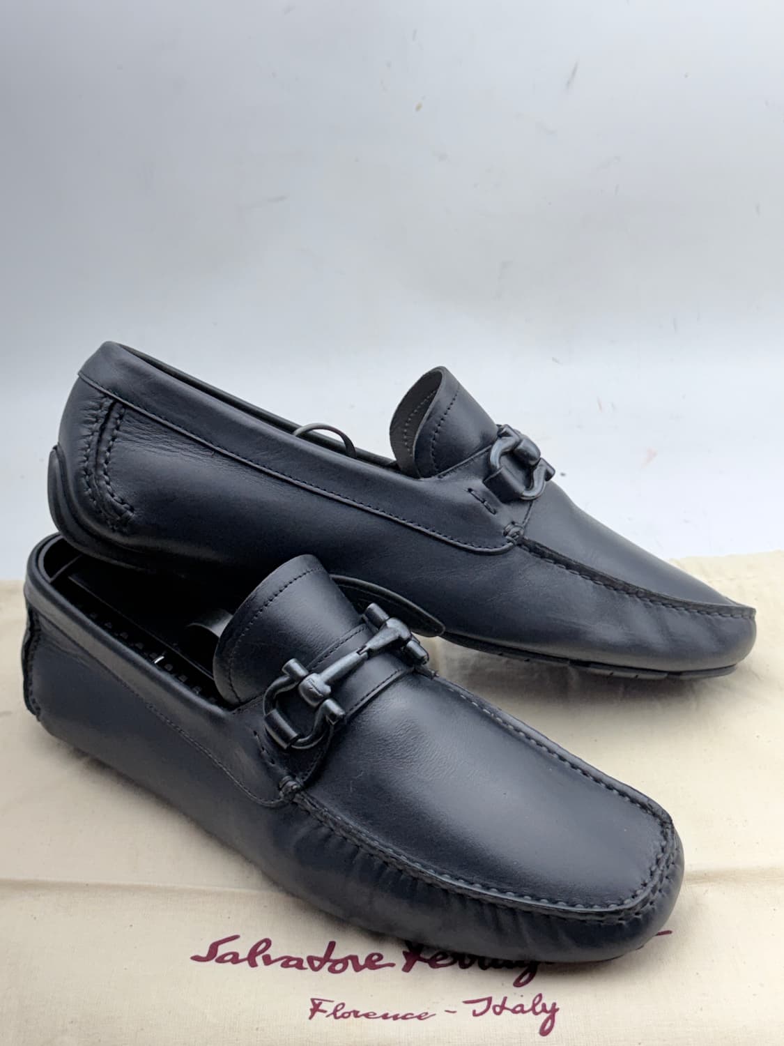 정품)페라가모255 상품이미지1