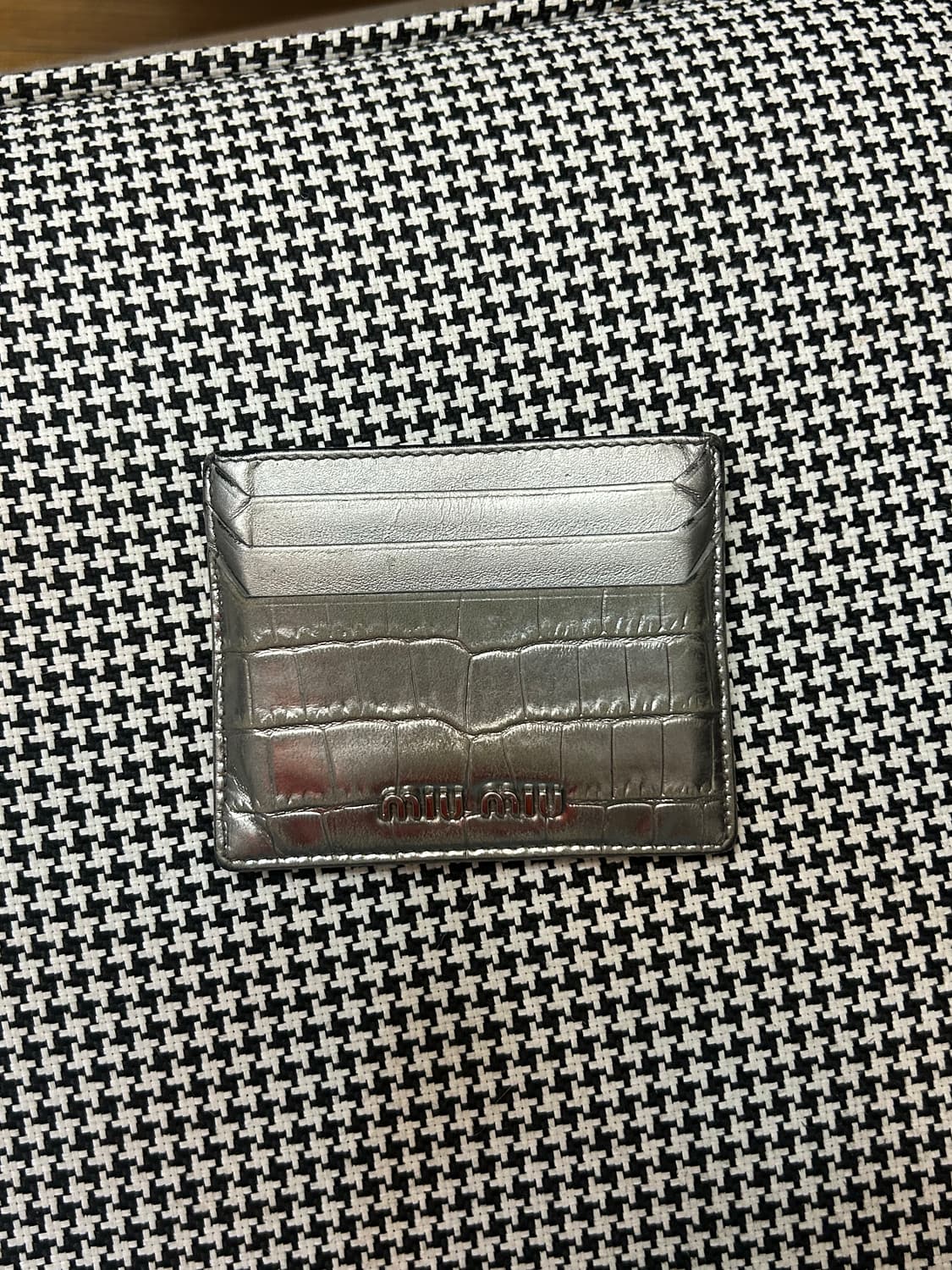 미우미우 실버 카드지갑 (희귀매물) 상품이미지1