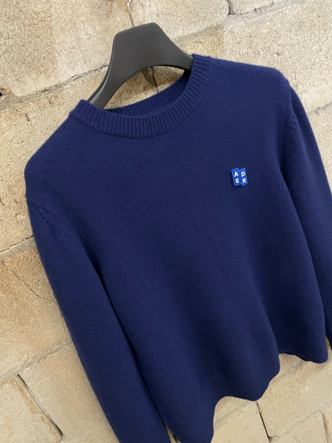 아더에러 시그니피컨트 태그 니트 상품이미지3