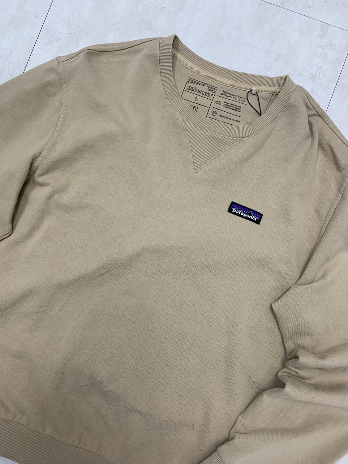 파타고니아 베이지 맨투맨 #712 상품이미지2