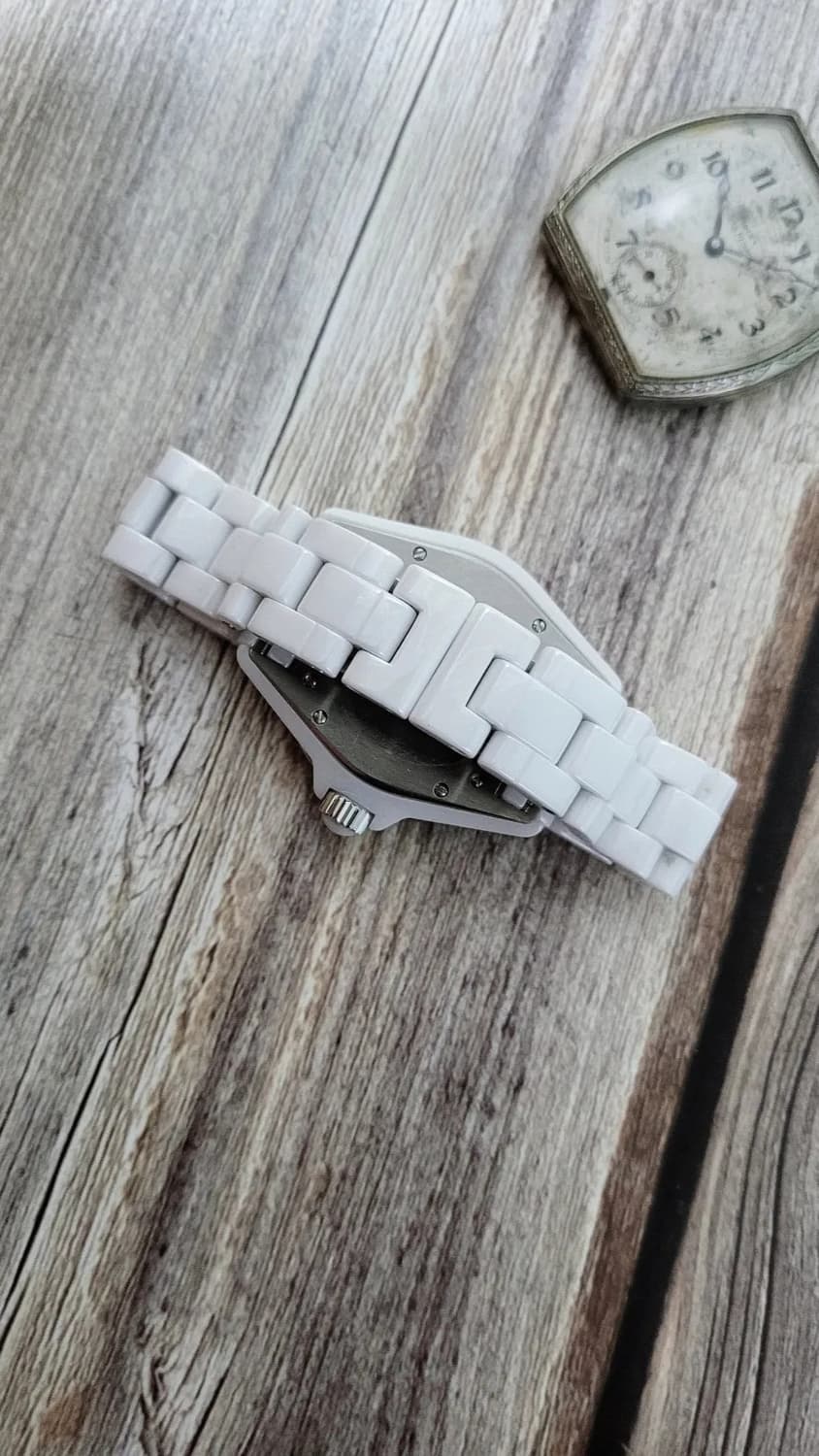 [특가상품]정품 샤넬 J12 38mm 화이트 오토메틱 시계 구성품있음 상품이미지9