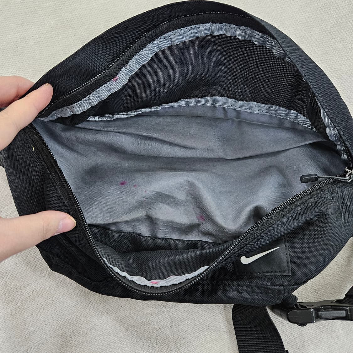 [실측확인] 나이키 블랙 힙색 크로스백 웨이스트백  0116Y1 상품이미지4