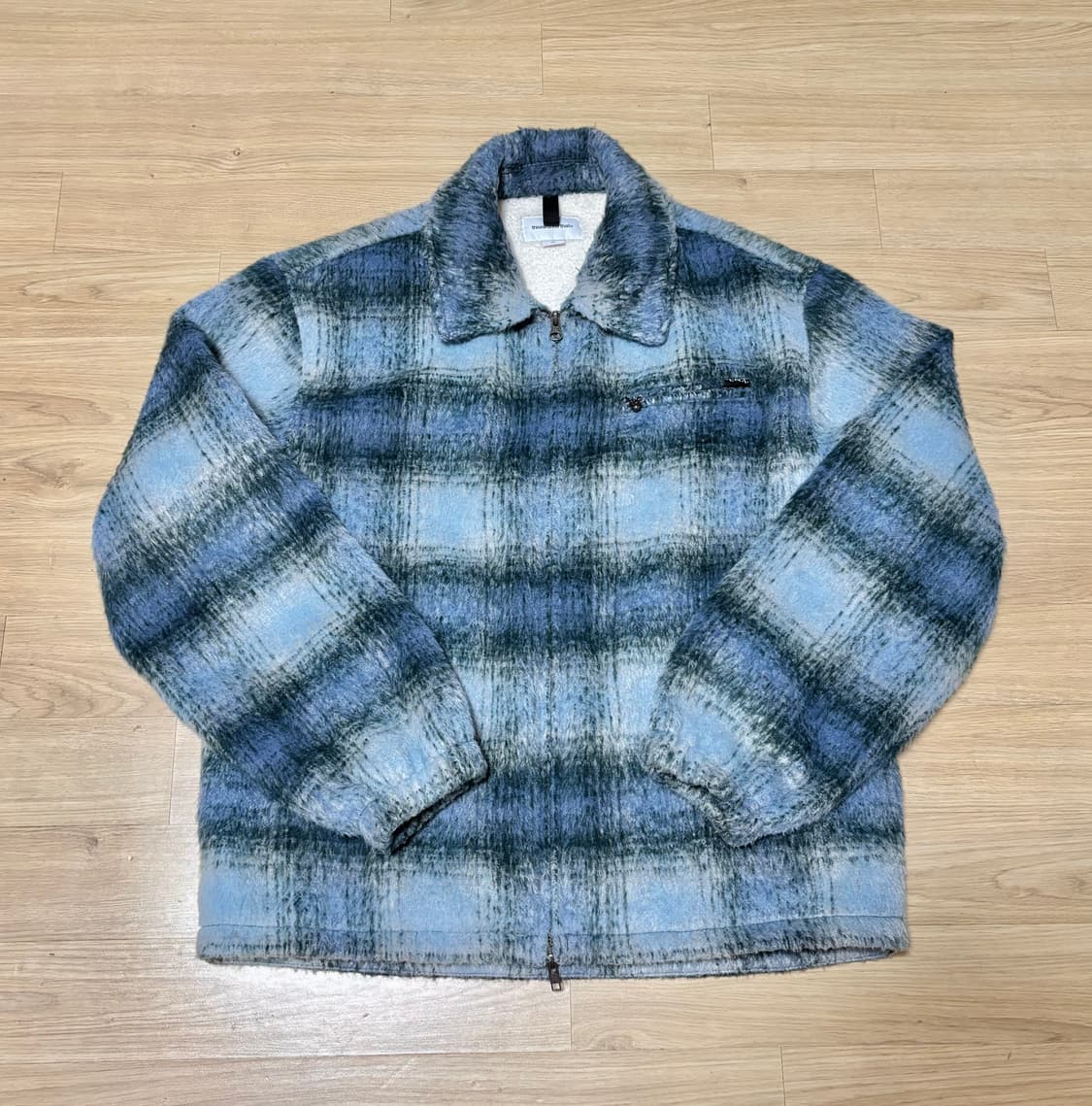 디스이즈네버댓 브러쉬드 체크 자켓 블루 후리스 모헤어 상품이미지2