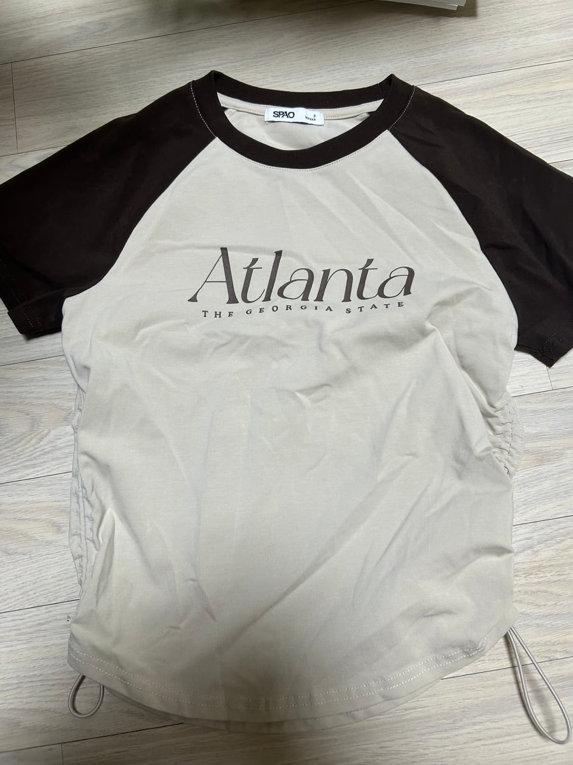 스파오 Atlanta 래글런 셔링 반팔티 상품이미지1