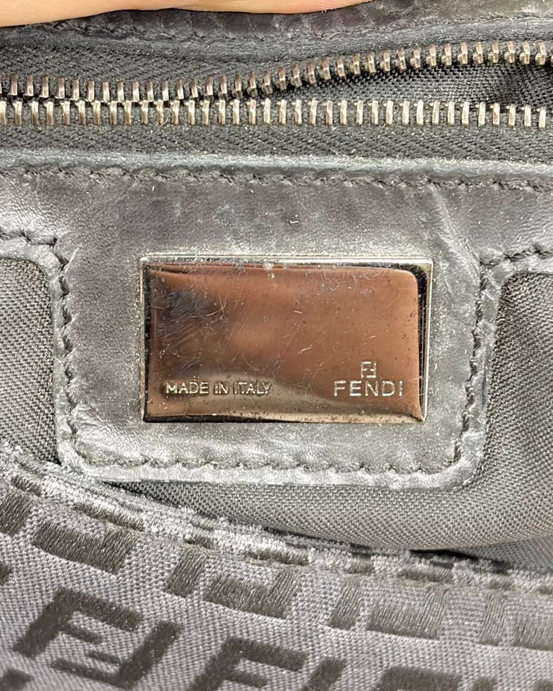 펜디 블랙 ff 로고 캔버스 주키노 맘마백  상품이미지7