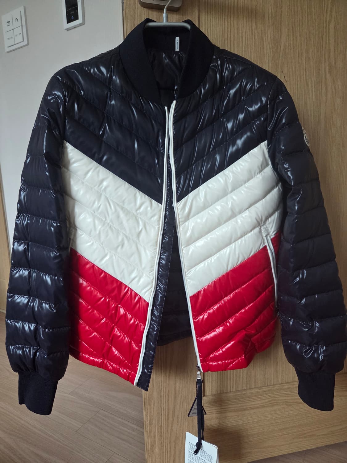 새상품 ㅡ 몽클레어 패딩 55사이즈 상품이미지1