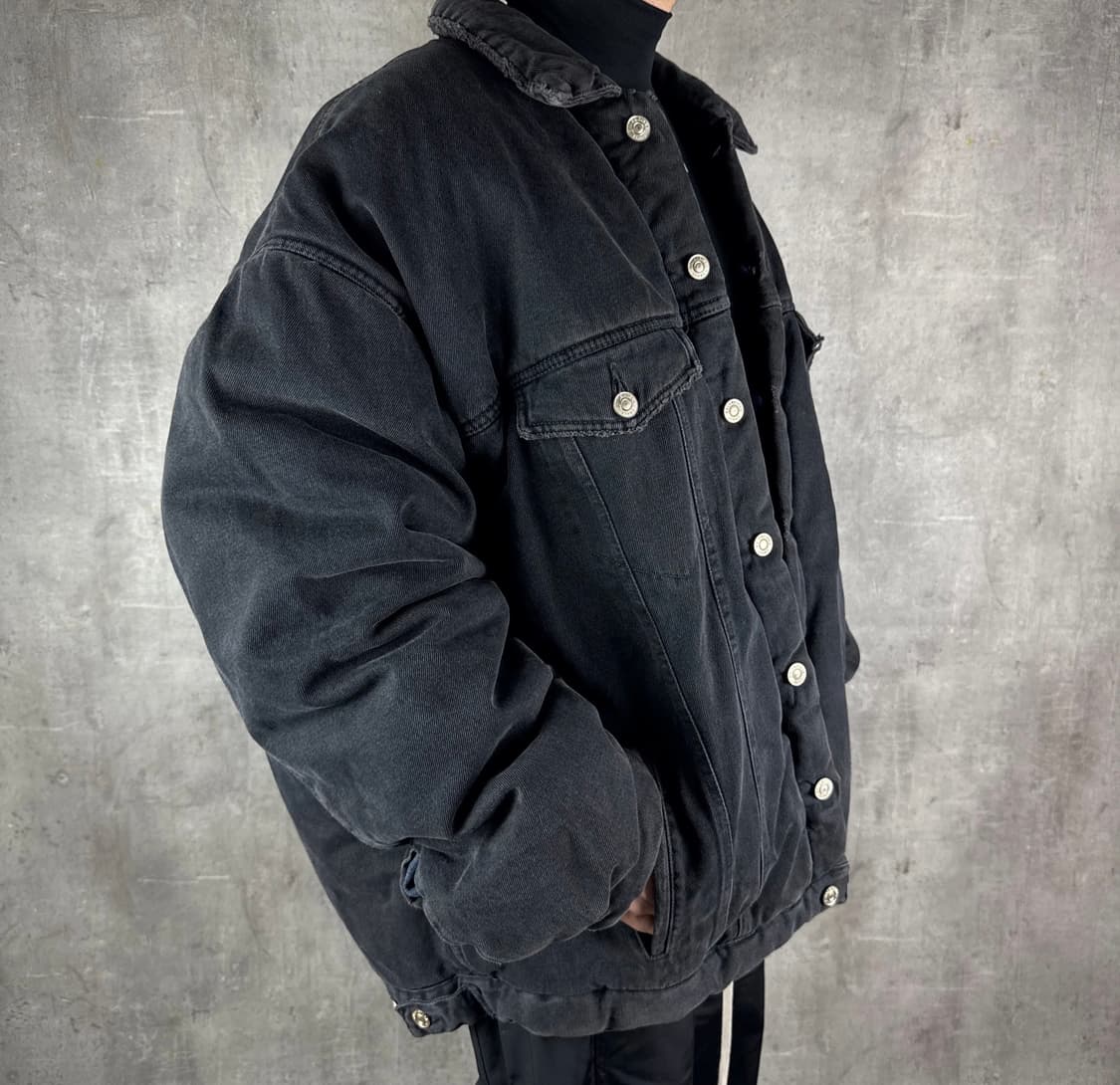 칸예와 샤이가 입은 발렌시아가 간지깡패 데님 패딩 자켓 흑청 상품이미지2