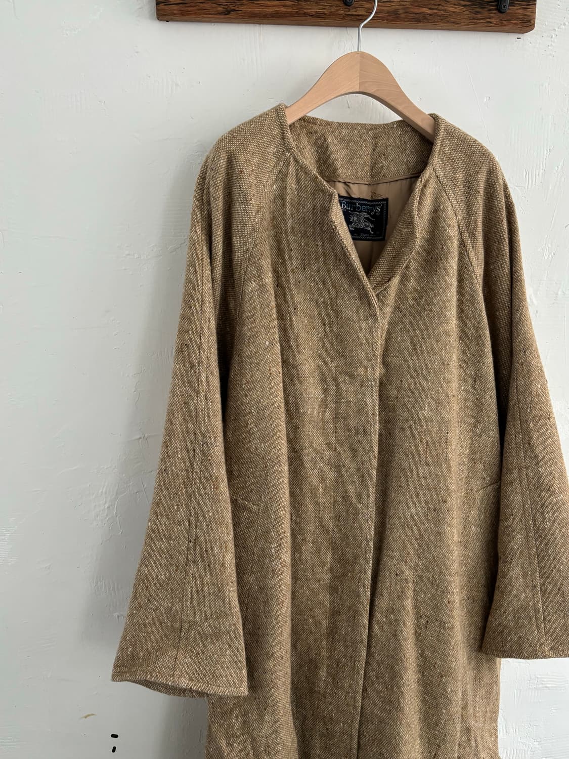 Burberry 버버리 아이리쉬 트위드 논카라 러플 코트 상품이미지5