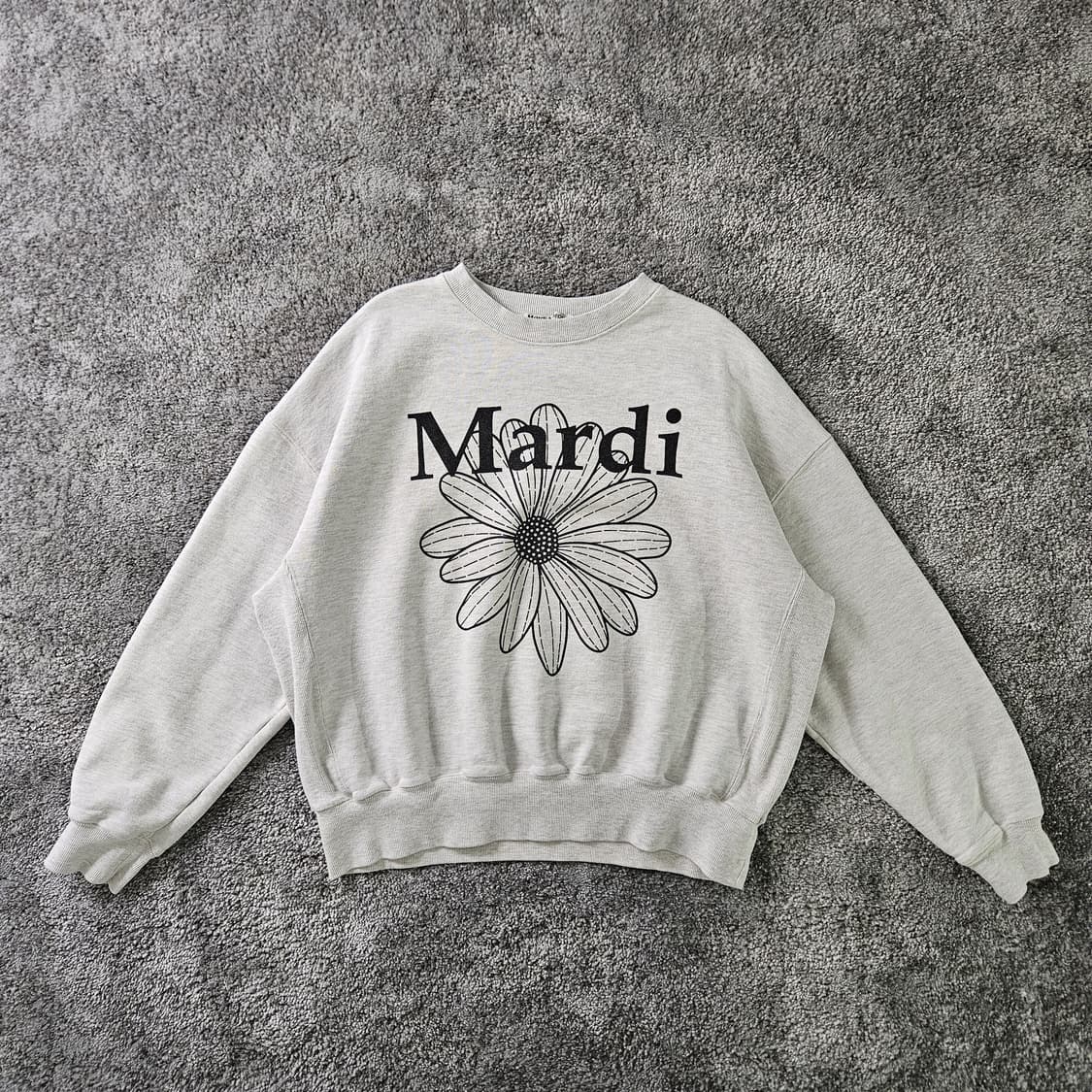 [무료배송] Mardi Mercredi 플라워 프린트 맨투맨 상품이미지1
