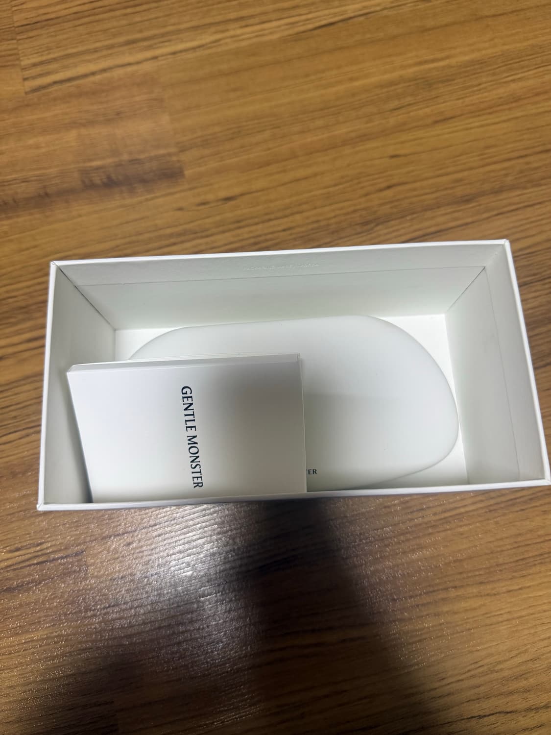 젠틀몬스터 에디01 블랙 안경 풀박스 상품이미지2