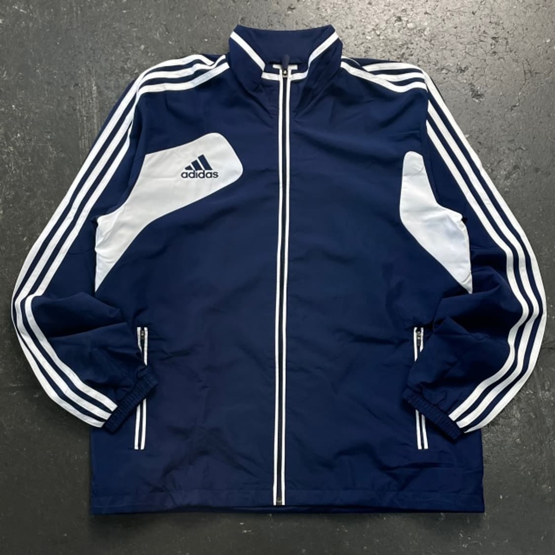 105 아디다스 바람막이 상품이미지1